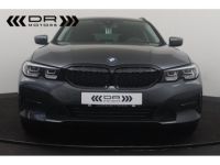 BMW Série 3 Touring 318 dA ADVANTAGE - LED NAVI COMFORT ACCES DAB -27.341km!!! - <small></small> 27.995 € <small>TTC</small> - #9