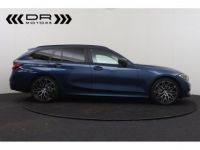 BMW Série 3 Touring 330 e ADVANTAGE - NAVI LED LEDER PANODAK TREKHAAK LIVE COCKPIT - <small></small> 24.995 € <small>TTC</small> - #9