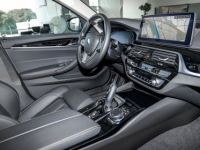 BMW Série 5 520i Touring LiveCockpitProf HeadUp - <small></small> 40.950 € <small>TTC</small> - #3