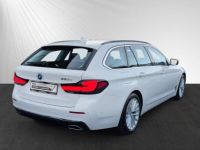 BMW Série 5 530e Touring Luxury Head Up DAProf.  - <small></small> 43.775 € <small>TTC</small> - #3