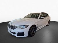 BMW Série 5 530e xDrive Touring M Sport DA ACC AHK - <small></small> 45.850 € <small>TTC</small> - #1