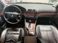 BMW Série 5 SERIE 530i A - <small></small> 9.990 € <small>TTC</small> - #17