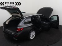 BMW Série 5 Touring  518 dA FACELIFT BUSINESS EDITION - LEDER NAVI PROFESSIONAL LED MIRROR LINK - <small></small> 33.995 € <small>TTC</small> - #11