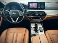 BMW Série 5 Touring 518 dA 1ERPRO COCKPIT CAMERA ATTELAGE CUIR TVA - <small></small> 25.990 € <small>TTC</small> - #15