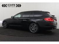 BMW Série 5 Touring 520 dA - NAVI LEDER PANODAK KEYLESS ENTRY - <small></small> 23.995 € <small>TTC</small> - #2