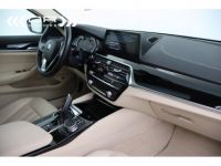 BMW Série 5 Touring 520 dA - NAVI LEDER PANODAK KEYLESS ENTRY - <small></small> 23.995 € <small>TTC</small> - #15