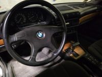 BMW Série 7 SERIE (E32) 735IL 6 CYLINDRES BOITE AUTOMATIQUE - <small></small> 9.900 € <small>TTC</small> - #10