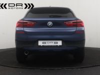 BMW X2 16dA sDrive - TOPSTAAT NAVIGATIE LED - <small></small> 19.495 € <small>TTC</small> - #2