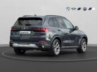 BMW X5 xDrive30d 286Ch Parkassist Caméra Panorama Adaptive Alarme / 32 - <small></small> 56.650 € <small></small> - #2