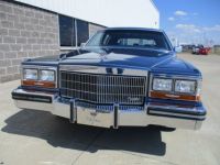 Cadillac Brougham d'Elegance  - <small></small> 26.000 € <small>TTC</small> - #36