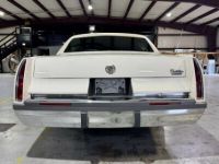 Cadillac Fleetwood - <small></small> 26.700 € <small>TTC</small> - #22