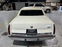 Cadillac Fleetwood - <small></small> 26.700 € <small>TTC</small> - #24