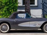 Chevrolet Corvette C1 CAPOTE + HARD TOP - <small></small> 92.000 € <small>TTC</small> - #8