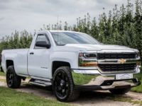 Chevrolet Silverado 5.3i V8 - HARDTOP - 3 PLAATSEN - LICHTE VRACHT - APPLE CARPLAY - CAMERA - XENON - TREKHAAK - <small></small> 35.999 € <small>TTC</small> - #4