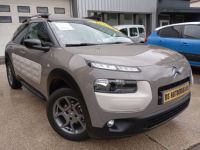 Citroen C4 Cactus 1.2 82cv led navigation 19.900klm seulement Crit air 1 garantie 12 mois 9990 dispo dessuit - <small></small> 9.990 € <small>TTC</small> - #2