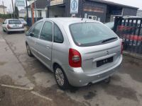 Citroen Xsara Picasso 2.0i 16v Exclusive BA - <small></small> 4.490 € <small>TTC</small> - #4