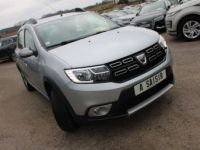 Dacia Sandero III STEPWAY 95 CV 1L5 BLUEDCI CAMÉRA GPS RÉGULATEUR BLUETOOTH ABS LEDS USB ACCOUDOIR - <small></small> 12.100 € <small>TTC</small> - #1