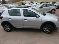 Dacia Sandero III STEPWAY 95 CV 1L5 BLUEDCI CAMÉRA GPS RÉGULATEUR BLUETOOTH ABS LEDS USB ACCOUDOIR - <small></small> 12.100 € <small>TTC</small> - #2