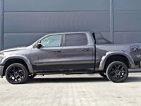 Dodge Ram 2021 5.7 V8 Crew Cab Laramie Chrome 395cv at8 - <small></small> 45.350 € <small>TTC</small> - #2