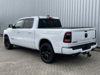 Dodge Ram 2024 Pick Up 1500 4x4 Crew Cab Laramie Night RAMbox - <small></small> 69.950 € <small></small> - #12