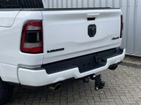 Dodge Ram 2024 Pick Up 1500 4x4 Crew Cab Laramie Night RAMbox - <small></small> 69.950 € <small></small> - #14