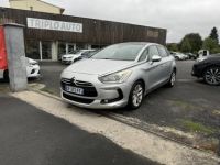 DS DS 5 1.6 e-HDi FAP - 115 Bva Executive Gps + Radar AR + Clim - <small></small> 10.990 € <small>TTC</small> - #1