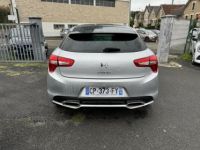 DS DS 5 1.6 e-HDi FAP - 115 Bva Executive Gps + Radar AR + Clim - <small></small> 10.990 € <small>TTC</small> - #4