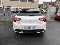 DS DS 5 DS5 1.6 BlueHDi FAP - 120 So Chic Gps + Radar AR + Clim - <small></small> 11.990 € <small>TTC</small> - #4