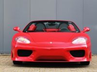 Ferrari 360 Modena Spider - Manual 3.6L V8 producing 395 bhp - <small></small> 105.000 € <small>TTC</small> - #20