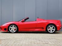 Ferrari 360 Modena Spider - Manual 3.6L V8 producing 395 bhp - <small></small> 105.000 € <small>TTC</small> - #22