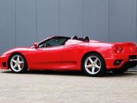 Ferrari 360 Modena Spider - Manual 3.6L V8 producing 395 bhp - <small></small> 105.000 € <small>TTC</small> - #24