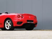 Ferrari 360 Modena Spider - Manual 3.6L V8 producing 395 bhp - <small></small> 105.000 € <small>TTC</small> - #26