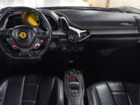 Ferrari 458 Italia Spider V8 4.5 570 - <small>A partir de </small>2.160 EUR <small>/ mois</small> - #33