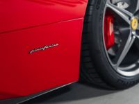 Ferrari 458 Italia V8 4.5 570 Rosso Scuderia - <small>A partir de </small>2.290 EUR <small>/ mois</small> - #13