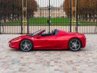 Ferrari 458 Spider *Rosso Fuoco, Atelier Spec* - <small></small> 249.000 € <small>TTC</small> - #4