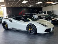 Ferrari 488 GTB - Origine France POZZI - Sièges Racing - Pack Carbone Extérieur Et Intérieur - Jupes Latérales Et Becquet AR Carbone Novitec - Gar. 12 Mois - <small></small> 219.900 € <small>TTC</small> - #5