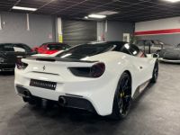 Ferrari 488 GTB - Origine France POZZI - Sièges Racing - Pack Carbone Extérieur Et Intérieur - Jupes Latérales Et Becquet AR Carbone Novitec - Gar. 12 Mois - <small></small> 219.900 € <small>TTC</small> - #8