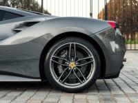 Ferrari 488 GTB *Grigio Silverstone & Cuoio* - <small></small> 224.900 € <small>TTC</small> - #36