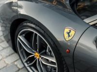 Ferrari 488 GTB *Grigio Silverstone & Cuoio* - <small></small> 224.900 € <small>TTC</small> - #37