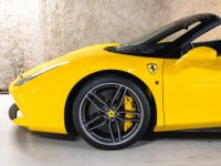 Ferrari 488 Spider Finition Atelier V8 3.9 670 - <small>A partir de </small>2.320 EUR <small>/ mois</small> - #11