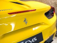 Ferrari 488 Spider Finition Atelier V8 3.9 670 - <small>A partir de </small>2.320 EUR <small>/ mois</small> - #22