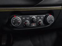 Ferrari 488 Spider Finition Atelier V8 3.9 670 - <small>A partir de </small>2.320 EUR <small>/ mois</small> - #41