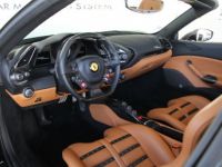 Ferrari 488 Spider Spider 4.0 V8 670ch - <small>A partir de </small>2.690 EUR <small>/ mois</small> - #8