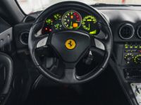 Ferrari 575M Maranello V12 5.7 515 Grigio Titanio - <small>A partir de </small>1.350 EUR <small>/ mois</small> - #25