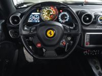 Ferrari California T (2) V8 3.9 560 - <small>A partir de </small>1.970 EUR <small>/ mois</small> - #32