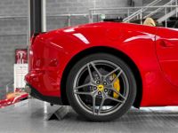 Ferrari California T Ferrari CALIFORNIA T V8 560 - <small></small> 142.900 € <small>TTC</small> - #17