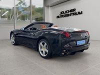 Ferrari California V8 4.3 L 460 Climatisation automatique bizone Écran tactile Régulateur de vitesse Garantie Power15 chez Ferrari possible ! - <small></small> 119.990 € <small>TTC</small> - #6