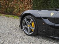 Ferrari F12 Berlinetta - Full Service Record - <small></small> 285.000 € <small>TTC</small> - #12