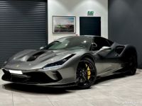 Ferrari F8 Tributo COUPE 3.9 Bi-TURBO V8 720 CH PACK CARBONE JBL LIFT CARPLAY DAYTONA RACING JA PISTA CAMÉRA DISPLAY PASSAGER 8 500 KMS 1ER MAIN FRANÇAISE - <small></small> 335.990 € <small>TTC</small> - #1