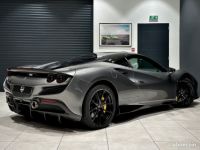 Ferrari F8 Tributo COUPE 3.9 Bi-TURBO V8 720 CH PACK CARBONE JBL LIFT CARPLAY DAYTONA RACING JA PISTA CAMÉRA DISPLAY PASSAGER 8 500 KMS 1ER MAIN FRANÇAISE - <small></small> 335.990 € <small>TTC</small> - #3